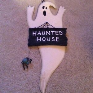 Metal Halloween Hanging Sign Of Ghost with Spider and Message “Haunted House”